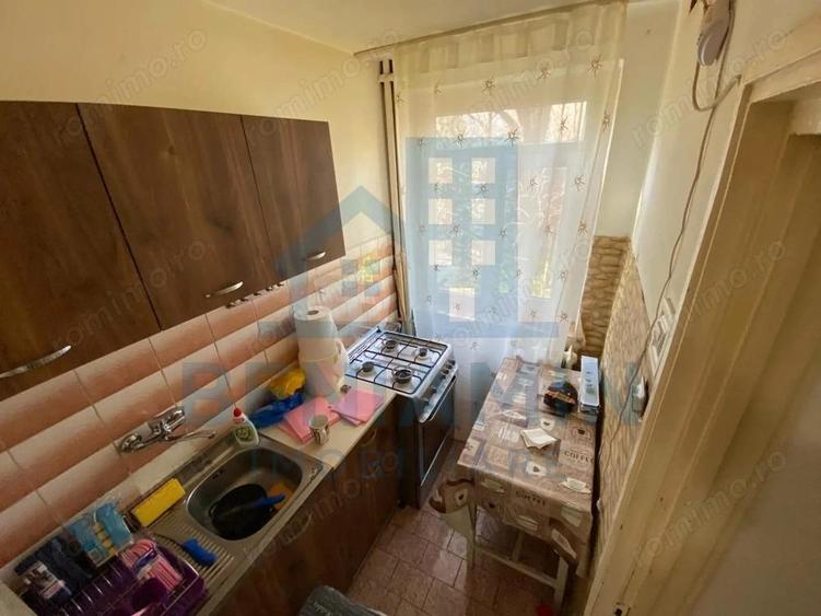 Garsoniera mobilata ?i utilata, etaj 1 Brazda lui Novac -Baba Novac- - 4