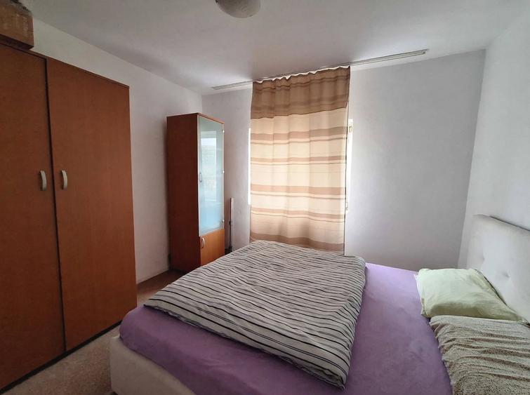 Apartament cu 2 camere semidecomandat, mobilat în Soarelui