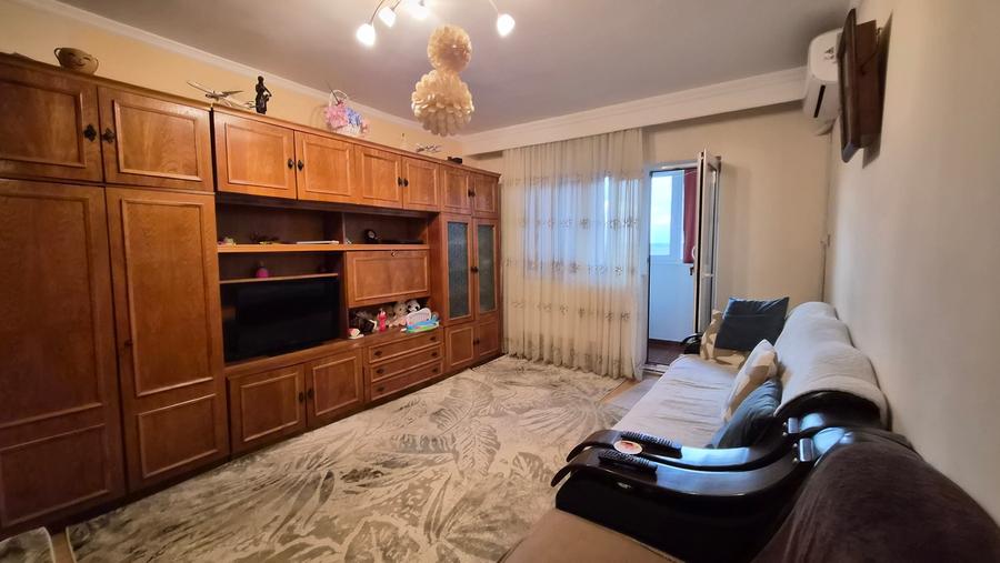 Tomis Nord - ap 3 cam, et 7/10 , centrala gaze (partial mobilat) - 2