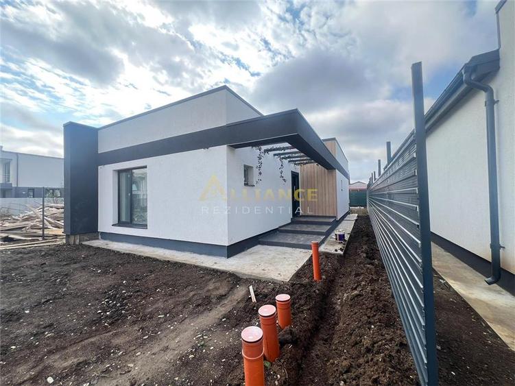 CASA INDIVIDUALA  -3 CAMERE-2 BAI - 1