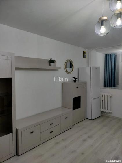 P.F. inchiriez apartament o camera,Podul de Piatra