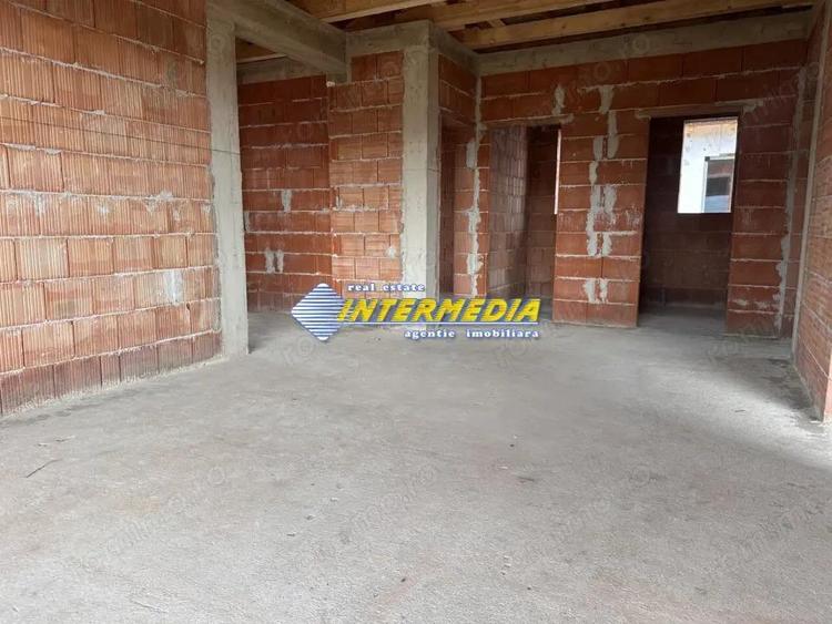 Casa Noua pe un nivel I la rosu I 4 camere I 380 mp Teren I UTILITATI I - 11