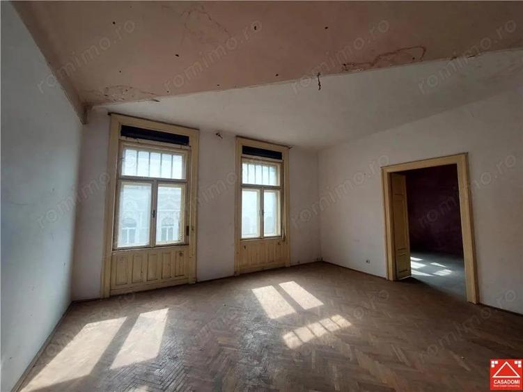 Apartament ultracentral cu 2 garaje - 8