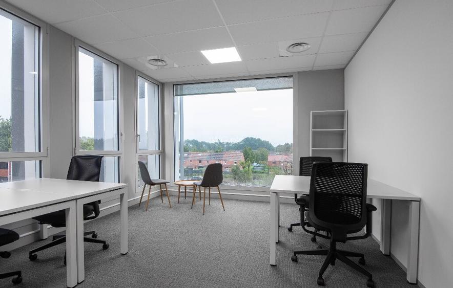 Spa?iu de birou privat pentru 3 persoane in Regus Primavera