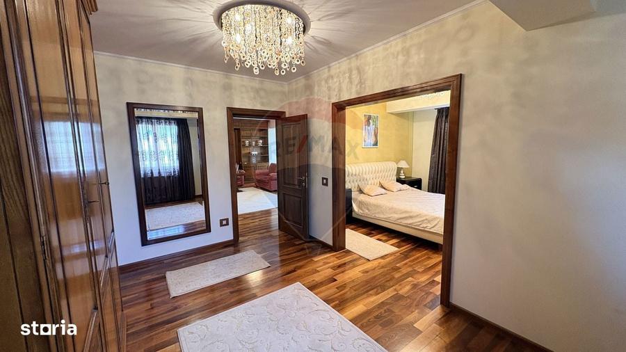 Apartament cu design clasic din lemn masiv elegan?a autentica - 7