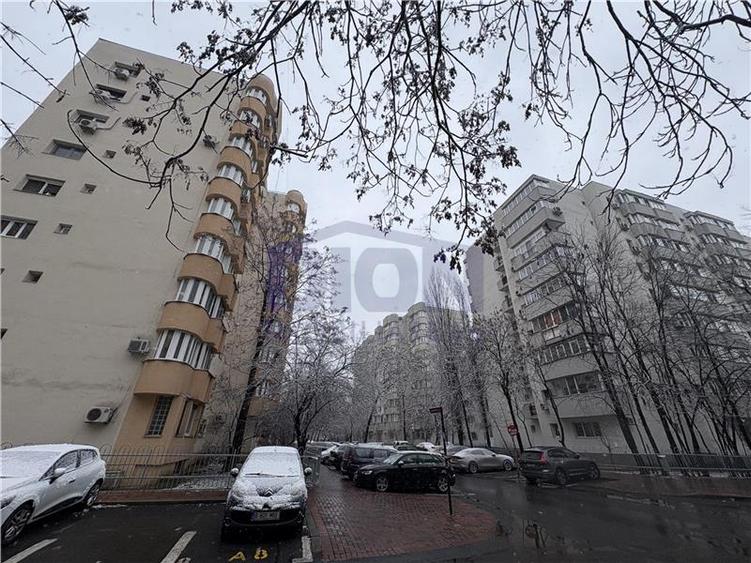 Nerva Traian, 2 camere, bloc mixt, 60mp, 1992, - 1