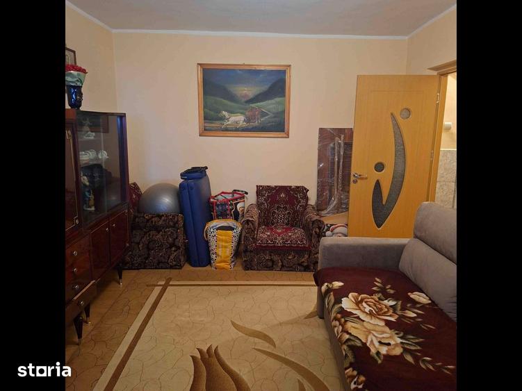 Apartament cu 3 camere în Calea București