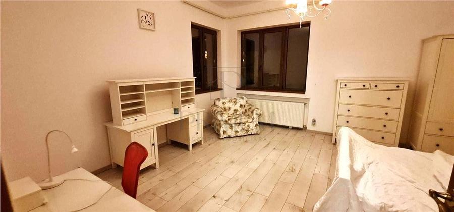 MEDICINA - ETAJ 2 - GARAJ - BOXA - 3 cam - 2 bai - centrala proprie - clima - de - 4