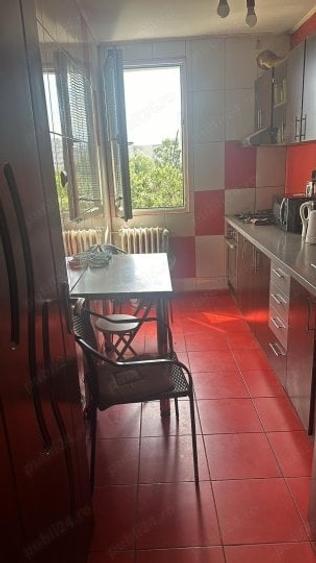 Metrou Dristor, 3 cam, decom,boxa la subsol - 3