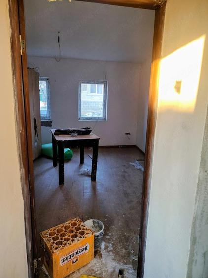 De vinzare casa renovata recent - 3