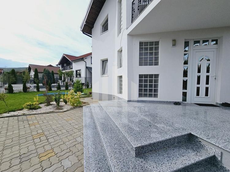 Casa individuala | De vanzare | 180 mp | 455 mp teren | Alba-Micesti - 2