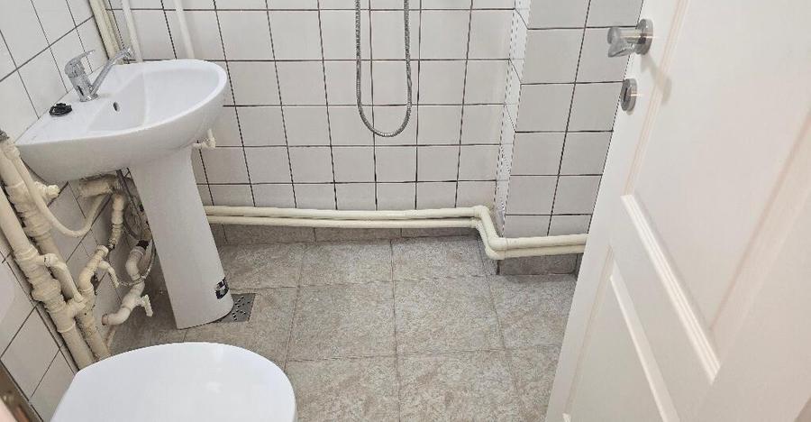 Vand garsoniera in Deva, zona Progresul, parter, mobilata, utilata - 2