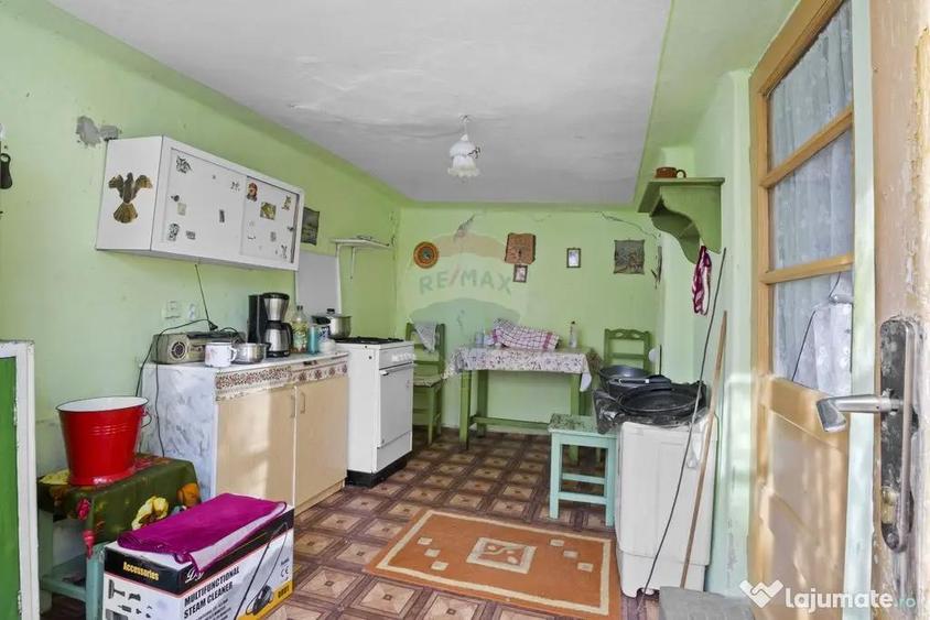 Casa de vanzare, pozitie excelenta, la intrare in Loc. G... - 16