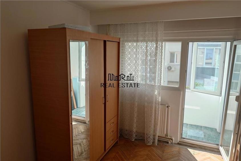 Garsoniera spatioasa, balcon inchis, Strada Duiliu Zamfirescu, etaj 4 4 - 9