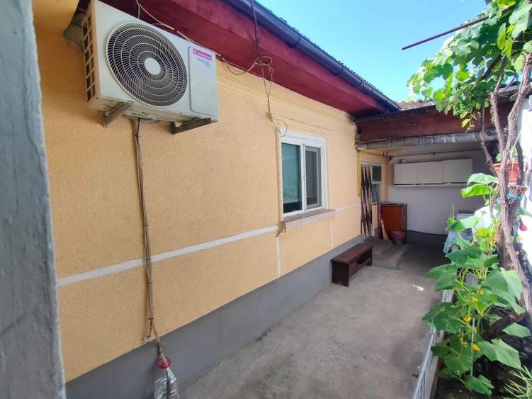 Vand casa 5 camere Medgidia - 1