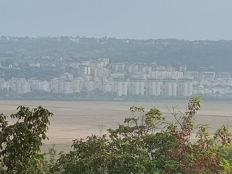 Parcele de vânzare 900 respectiv 600 m - 2