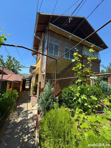 Casa de vanzare parter si etaj ideal locuinta - 10