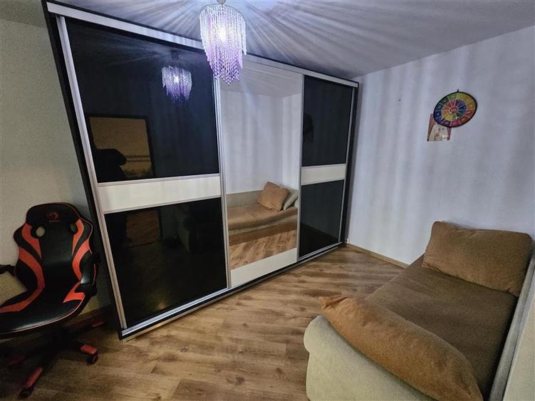 Resita, 2 Cam. Mobilat+Utilat, Micro 3 - 3