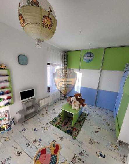 Lazu, casa 5 camere 140mp P+1, loc de parcare în curte - 9