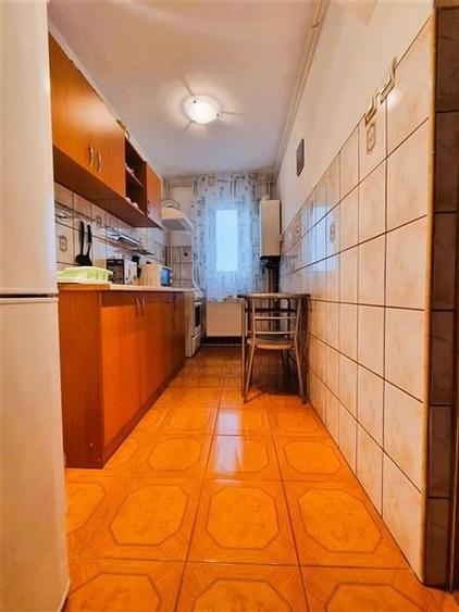 Garsoniera mobilata si utilata. Centrala proprie si parcare platita. Zona Bartol - 3