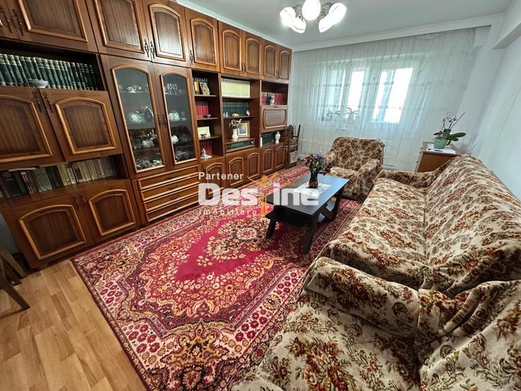 Apartament spatios 3 camere, 70 mp, lift nou, 2 bai – zona centrala Pascani - 2