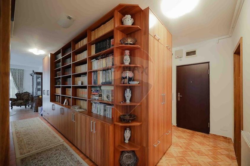 Apartament de Vânzare cu 3 Camere, Terasă de 32mp - 4