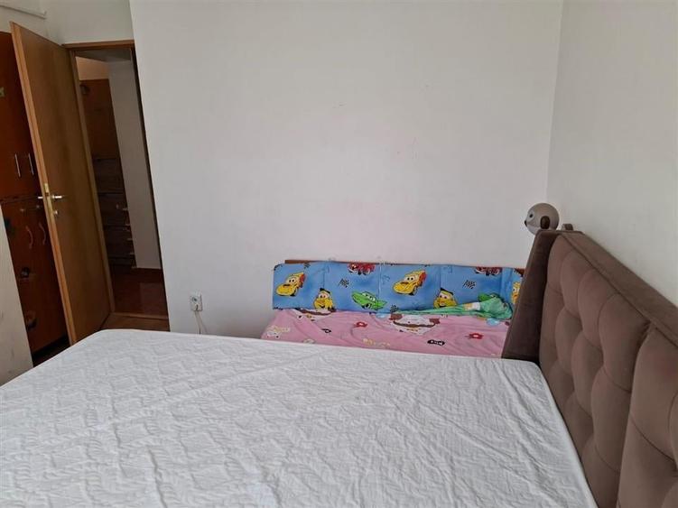 Inchiriere apartament 2 camere, zona 9 Mai - 7