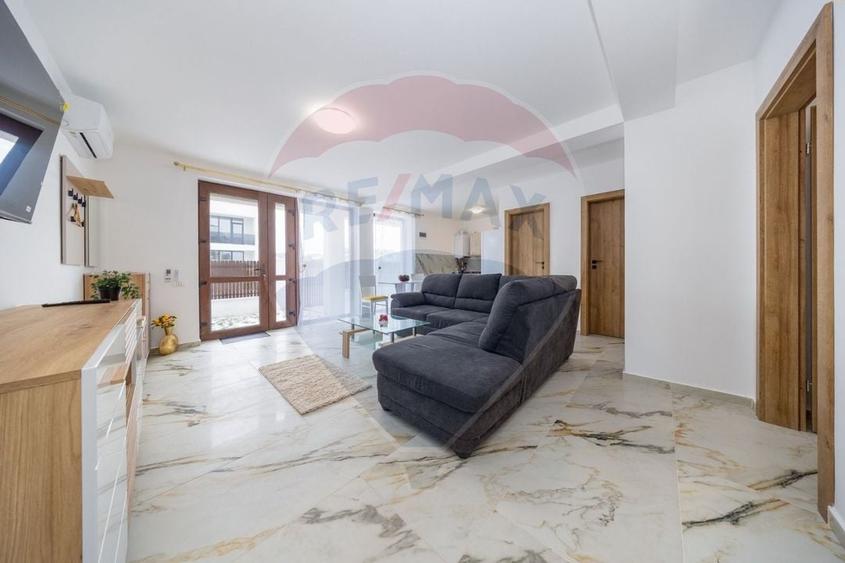 Casa cu 9 camere, teren 501 mp,  Harman! - 7