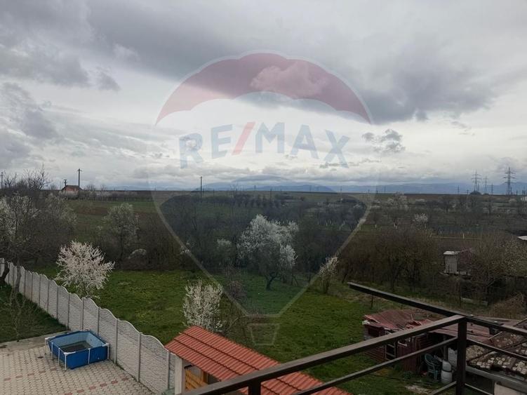 Casă + anexă cu terasă și grătar – 750 mp teren, Pricaz - 8
