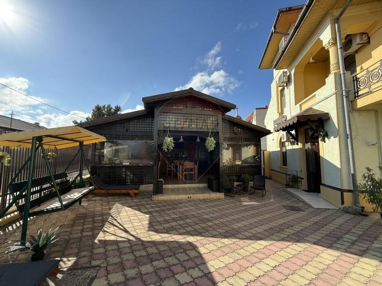 Casa / Pensiune cu 12 camere de vanzare in zona Eforie Sud Constanta - 15