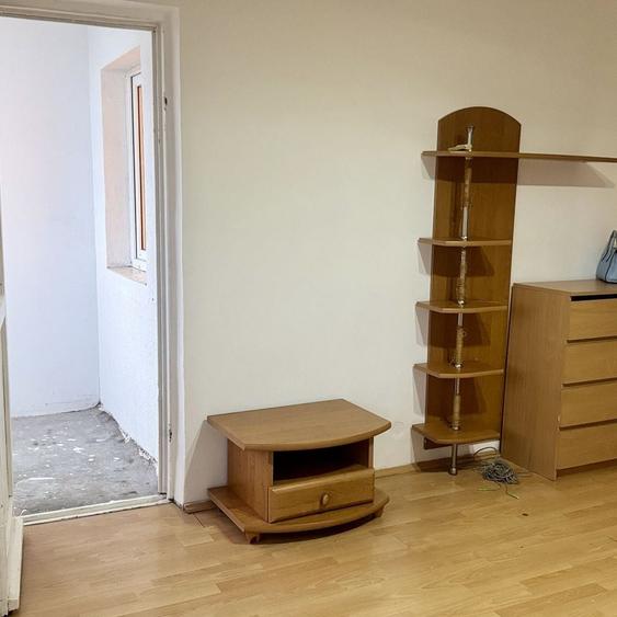 Garsonieră decomandată, mobilată în Rahova
