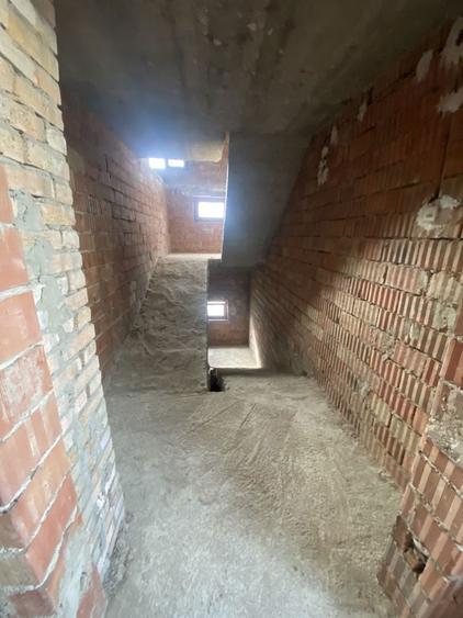 Vand / Schimb Casa la rosu 350 mp Falticeni - 5