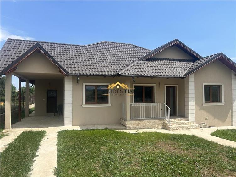 CASA SUPERBA - CERVICESTI (la doar 6 km de Botosani) - 1