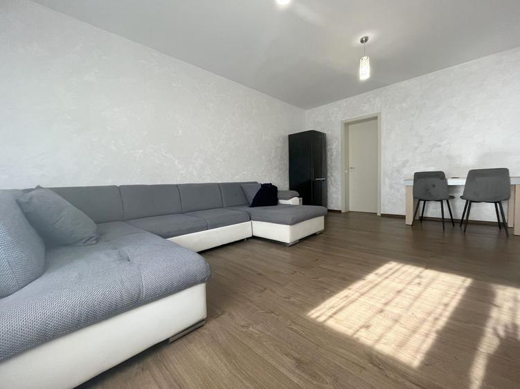 Închiriez  2 camere- Zona Hornbach - 1