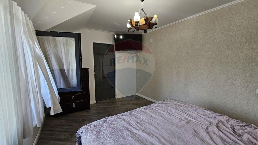 Casă / Vilă cu 7 camere si teren 1000 mp în zona Centrala-Suceava - 60