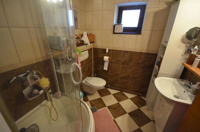 Apartament 3 camere - Decebal - Calea Calarasilor - centrala proprie - 17
