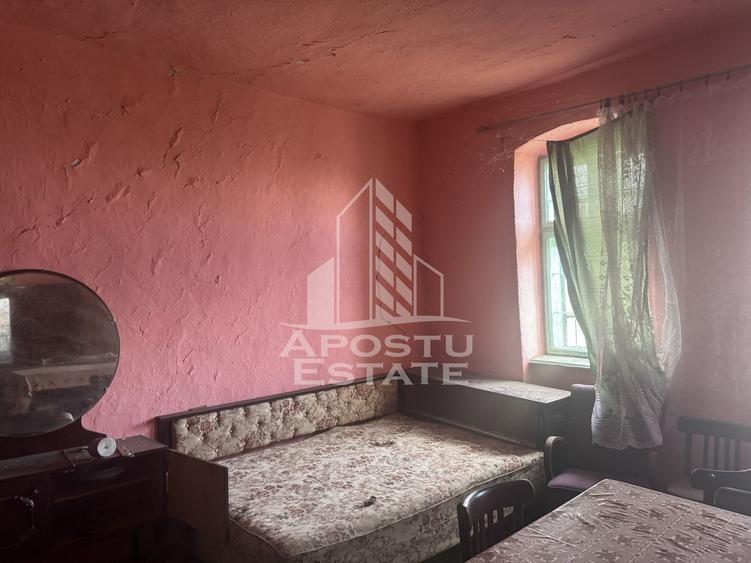 Casa veche cu teren de 2518 mp - 8