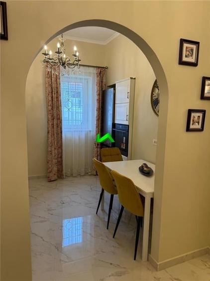 Apartament de inchiriat 120 mp 3 camere 2 bai Sibiu Central - 8