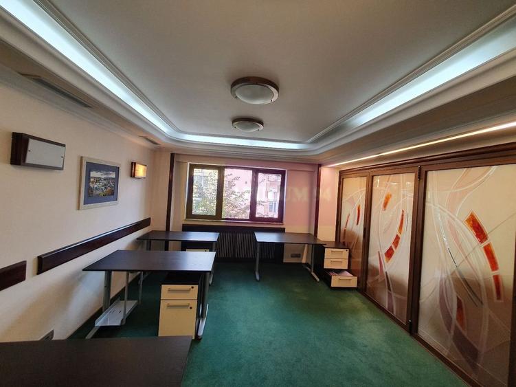 Apartament cu 3 camere de vanzare in Campina - Zona ultracentrala - 18