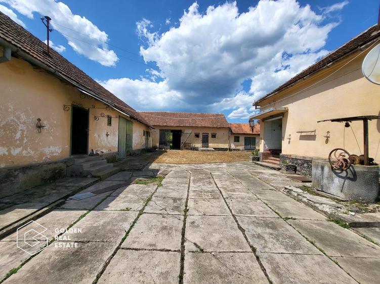 Casă individuală cu 4 camere cu Canalizare în Lalașinț