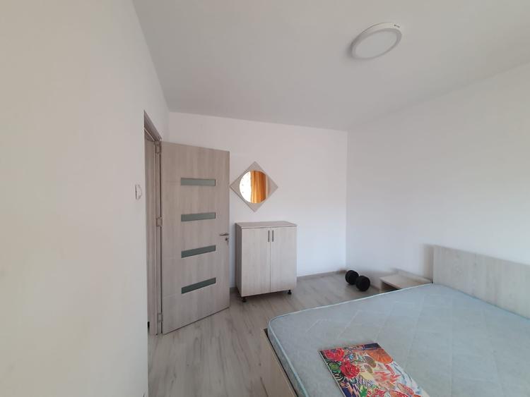 Apartament 2 camere, semidecomandat, 56 mp, ac, balcon, metrou, Titan - 2