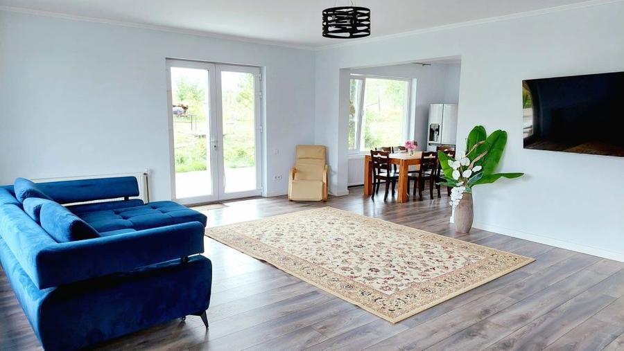 Casa si hala la 18 km de Oradea - 2