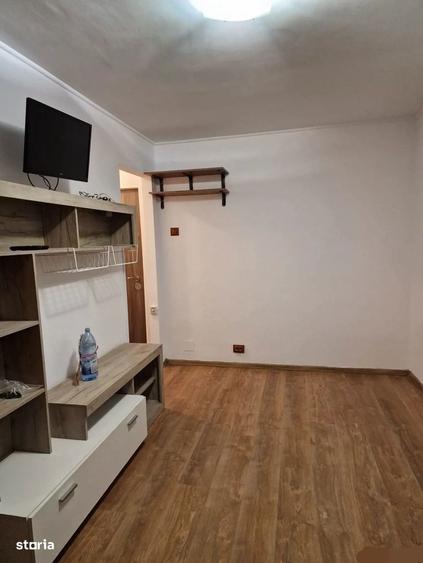 Garsoniera De Vanzare In Zona Drumul Taberei sec.6 - 4