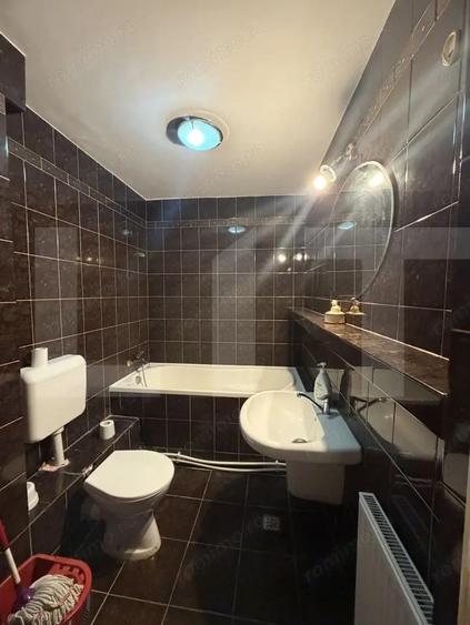 Apartament Spa?ios cu Etaj 4 Camere Zona Intim - 7