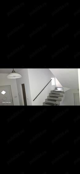 Casă cu 11 camere cu Teren 398 Mp în Lipovei