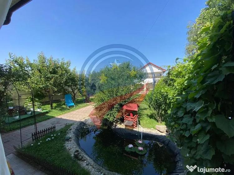 CASA DEOSEBITA APROAPE DE PROMENADA IN EUROCARTIER - 5