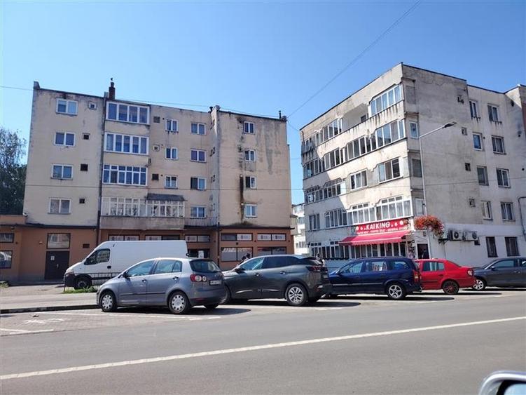 Apartament cu 3 camere (Gheorgheni Cart. Florilor, bl. 13) - 17
