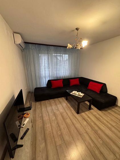 Apartament 2 camere de inchiriat sector 4 - 1