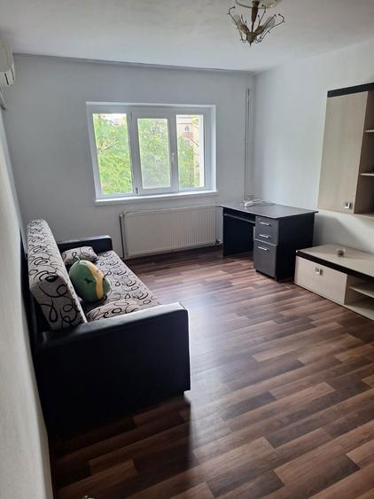 Apartament 2 camere decomandat 1 Mai- Pelendava - 3