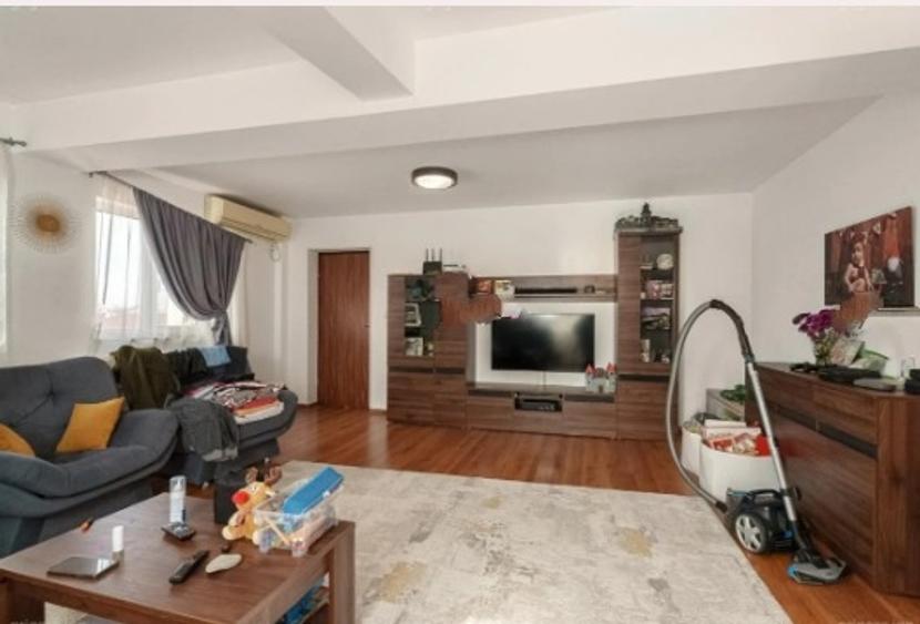 Rahova, Casa-Vila ,2005,, parter/2,Amenajata,6 bai,locuri parcare,centrala - 3